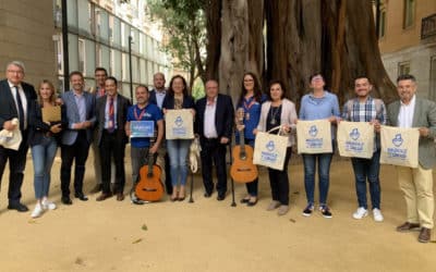 Les Corts aprueba una iniciativa para celebrar actuaciones musicales en los hospitales valencianos